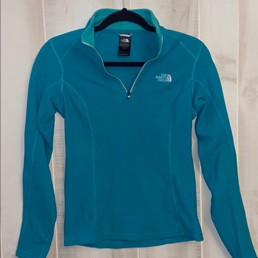 The North Face women’s fleece 1/4 zip pullover XS